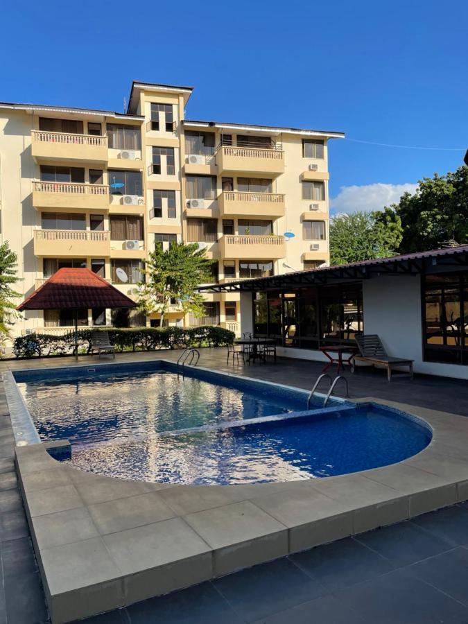 3Br With Pool & Gym Apartment By Mas Daressalam Exterior foto
